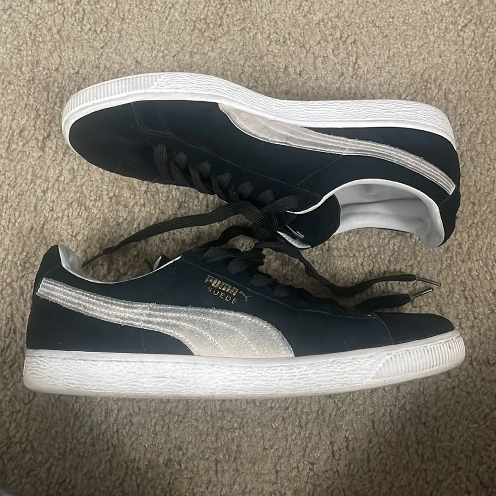 Black Puma Suede Classics Men’s Size 11.5 Sneakers - Picture 4 of 6